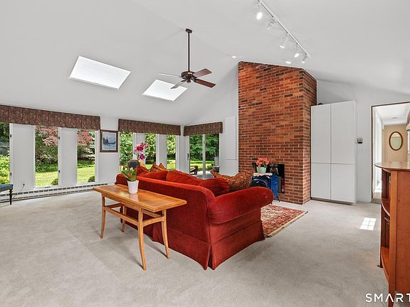 4th image of 74 Blue Ridge Drive