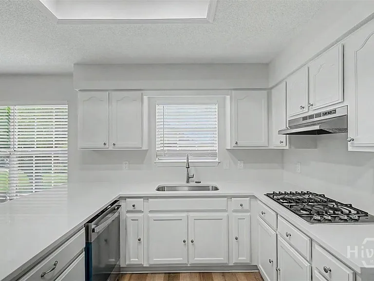 85 S Oak Rd — Photo 10