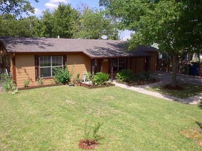 407 E Davilla St, Granger, TX, 76530