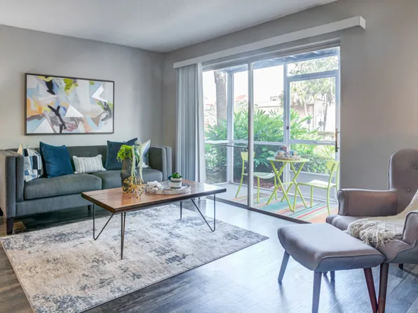 Latitude 28 Apartments