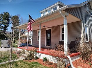 5828 N Church St, Glen Rock, PA 17327