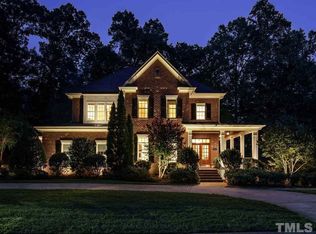 4825 Edgecliff Ct, Holly Springs, NC 27540