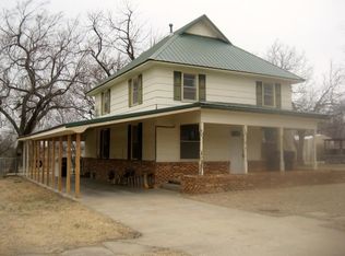 219 N Main St, Burden, KS 67019