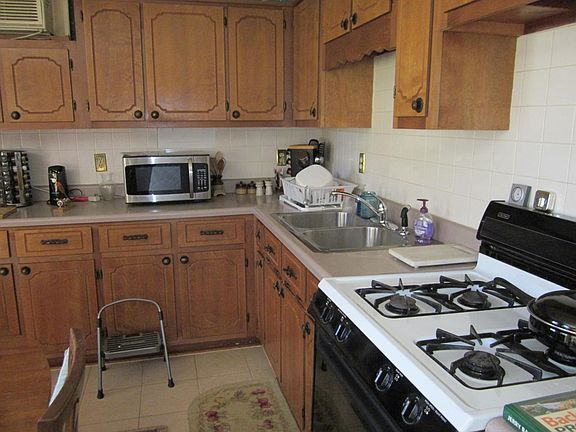 2nd image of 112 Dogwood Dr