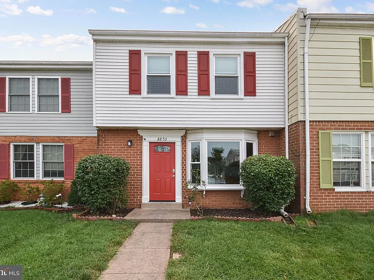 8853 Teakwood Ct — Photo 3