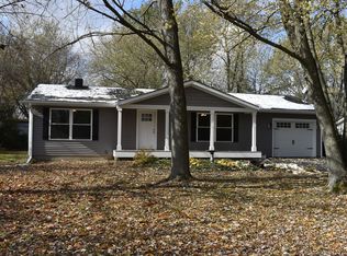 1619 Woodland Dr, Sycamore, IL 60178