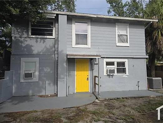 2 bed, 600 sqft, $1,300 — Photo 1