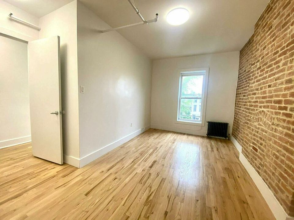 1st image of 901 Sterling Pl #B4