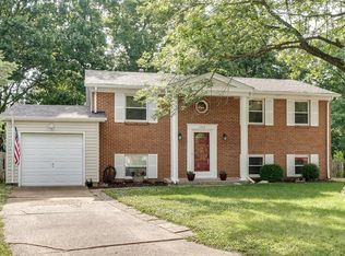 1206 Pine Trail Ct, Fenton, MO 63026