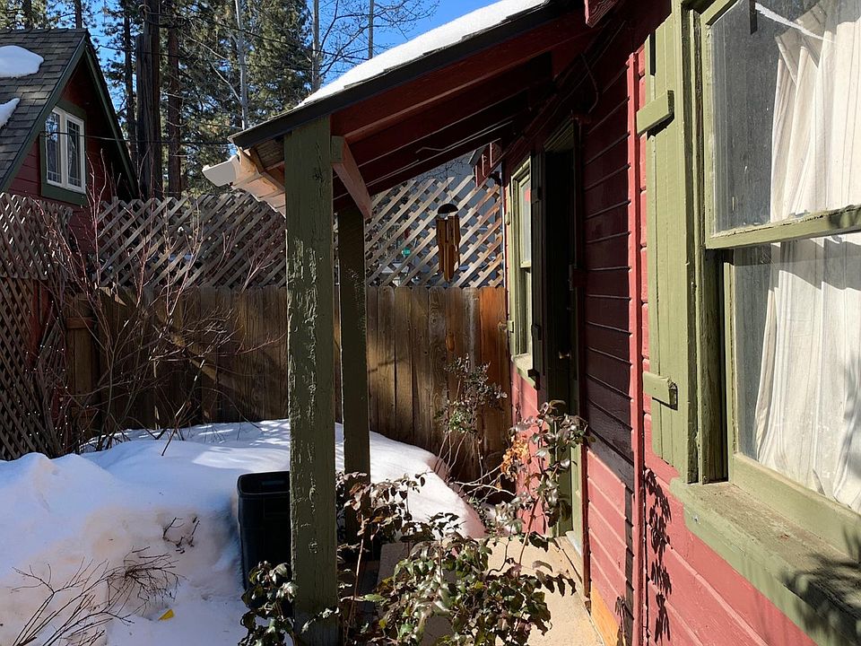 2nd image of 2033-9 C St