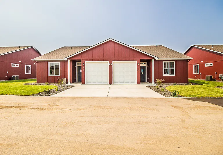 310 S Marigold Rd — Photo 1