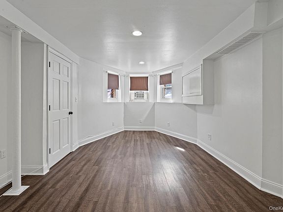 5th image of 6439 74th Avenue