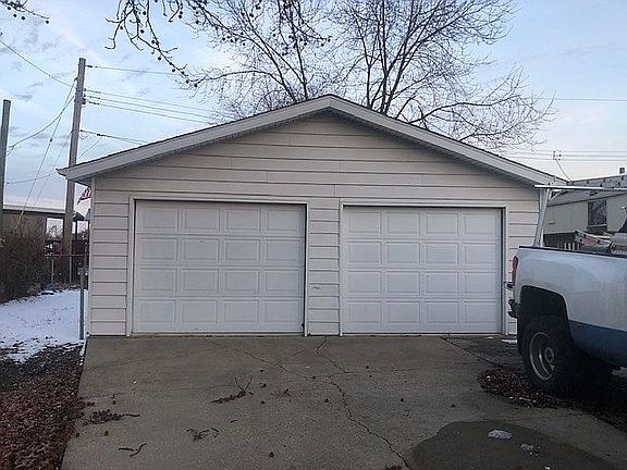 2 car garage