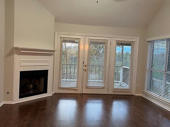 2nd image of 4625 Woodcreek Dr