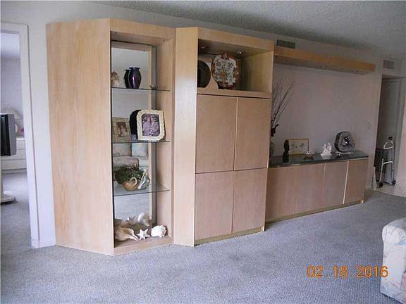 5th image of 9521 Sunrise Lakes Blvd APT 109