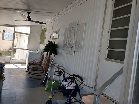 5th image of 37926 Bentley Dr