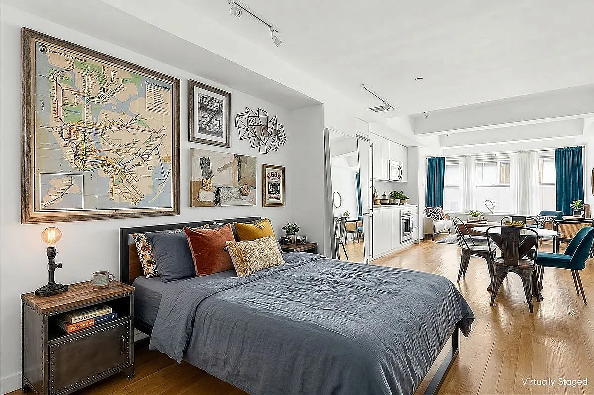 90 William St APT 16E photo 1