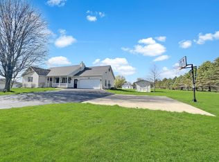 802 W Jefferson St, Warren, IL 61087