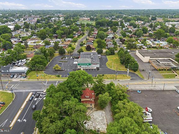 4th image of 4164 Marlton Pike