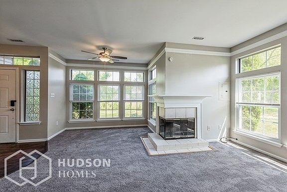 4th image of 821 Thoreau Ln