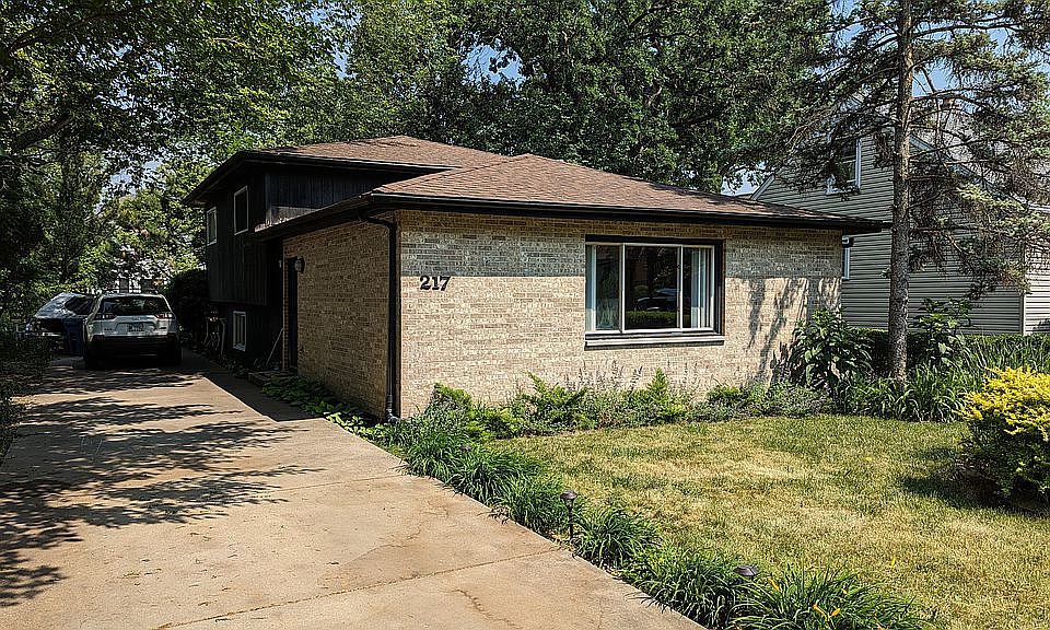 1st image of 217 N Bonnie Brae Ave