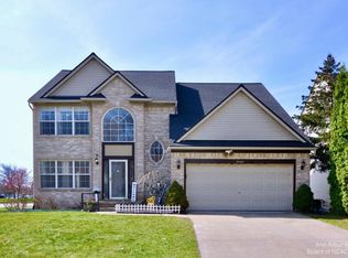 2422 Cedar Knoll Dr, Troy, MI 48083