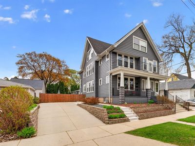 1723 E Ontario STREET #1725, Milwaukee, WI, 53207