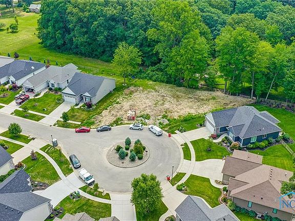 4th image of 7605 King Acres Dr