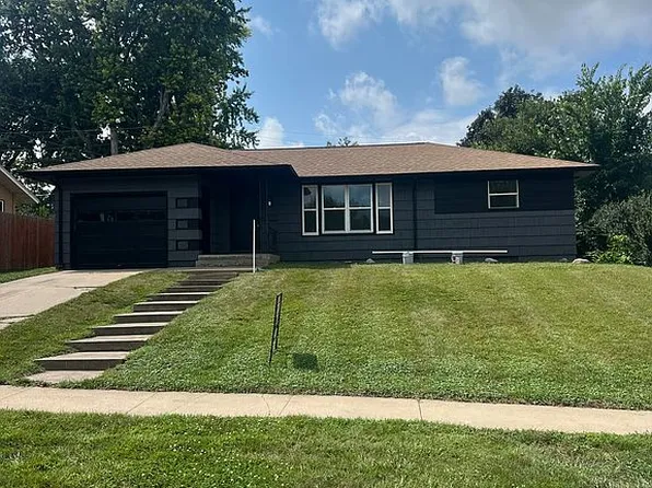 2209 S Sherman Ave, Sioux Falls, SD 57105