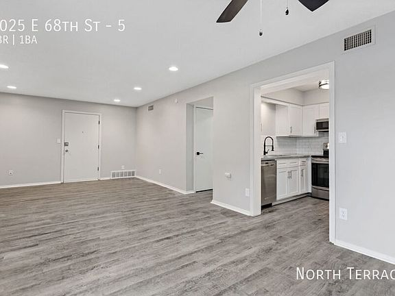4th image of 1025 E 68th St #5