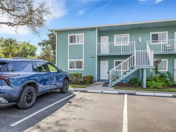 134 Cypress Way E #305, Naples, FL 34110