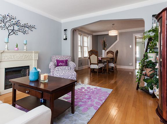 3rd image of 5026 N Melvina Ave