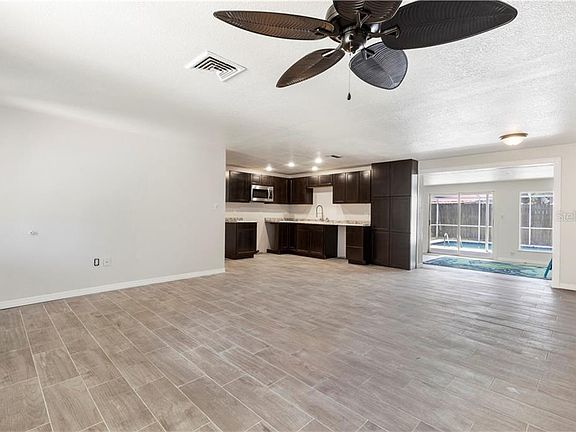 4th image of 1205 NE 7th St