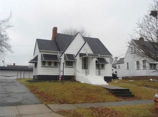 17111 Ridgeton Dr, Cleveland, OH 44128