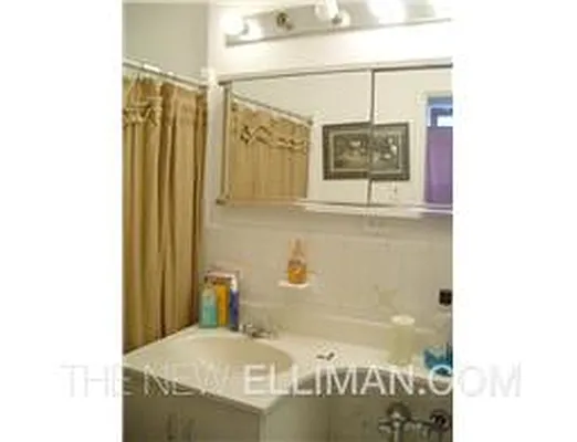 Rented by Douglas Elliman | media 16