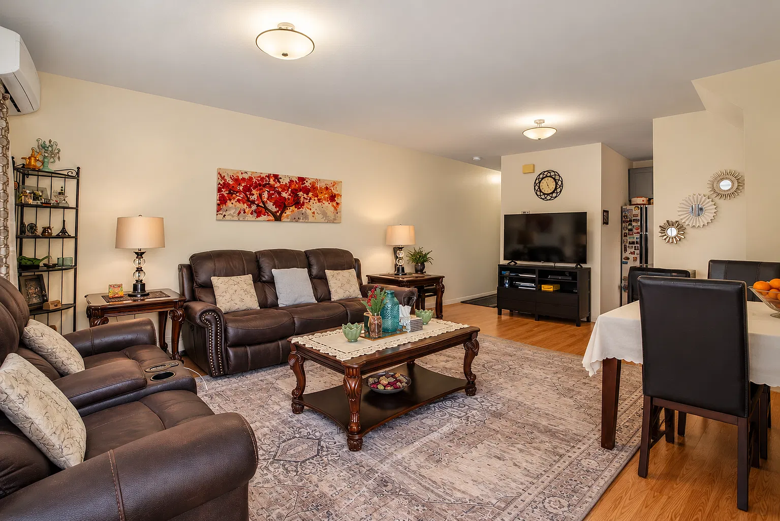 2 bed, $2,500 — Photo 1