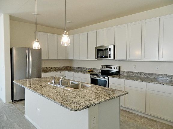 4th image of 15408 W Edgemont Ave