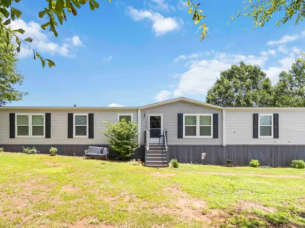 502 Shiloh Church Rd, Wellford, SC 29385