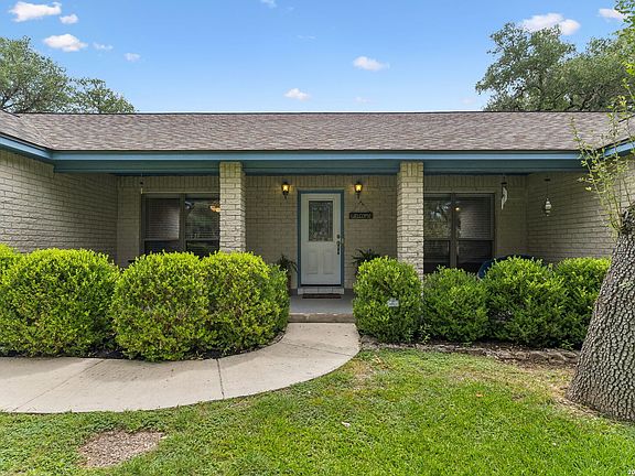 3rd image of 26742 Timberline Dr.