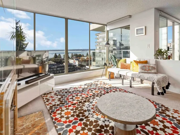 1455 Duchess Ave #802, West Vancouver, BC V7T 1H7