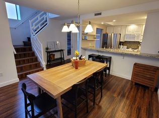 222 19th St, Huntington Beach, CA 92648