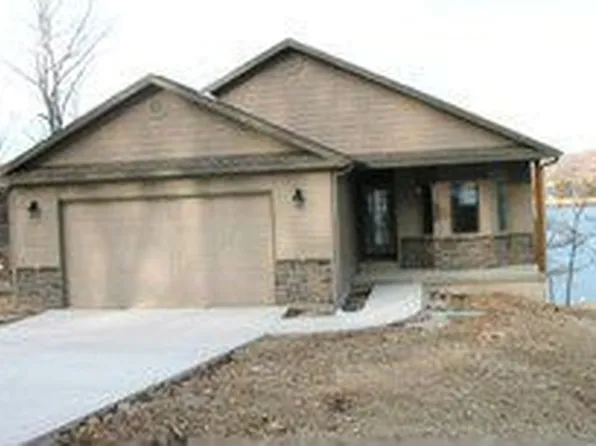 71 Fox Cove Ln, Camdenton, MO 65020