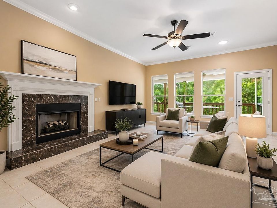 1st image of 4610 Peacock Dr