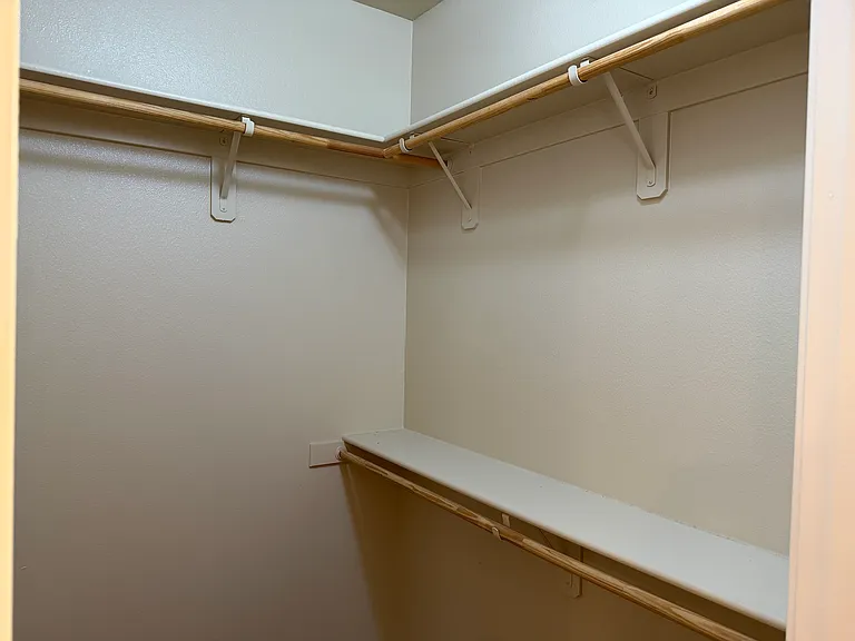 1550 Freeman Way — Photo 11