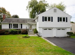 35 Kirkwood Rd, West Hartford, CT 06117