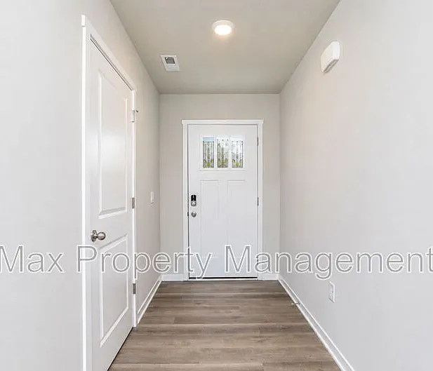 4173 Easton St — Photo 2