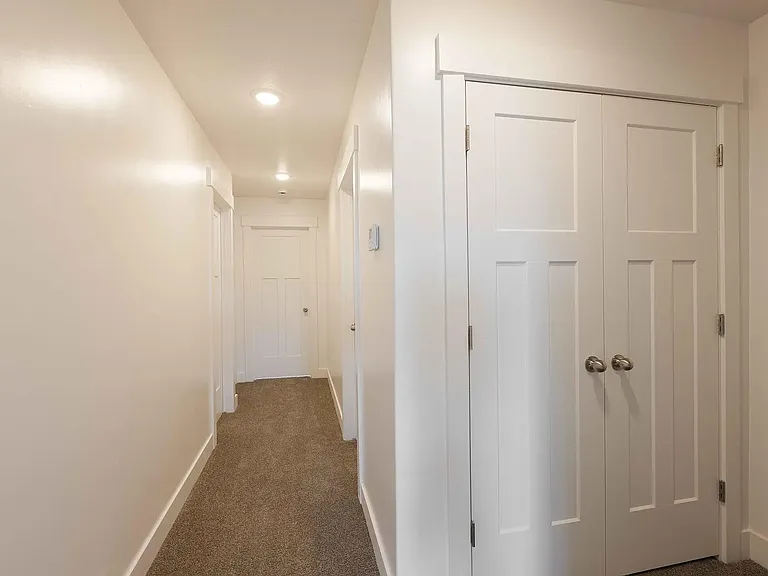 578 W 1120 N — Photo 12