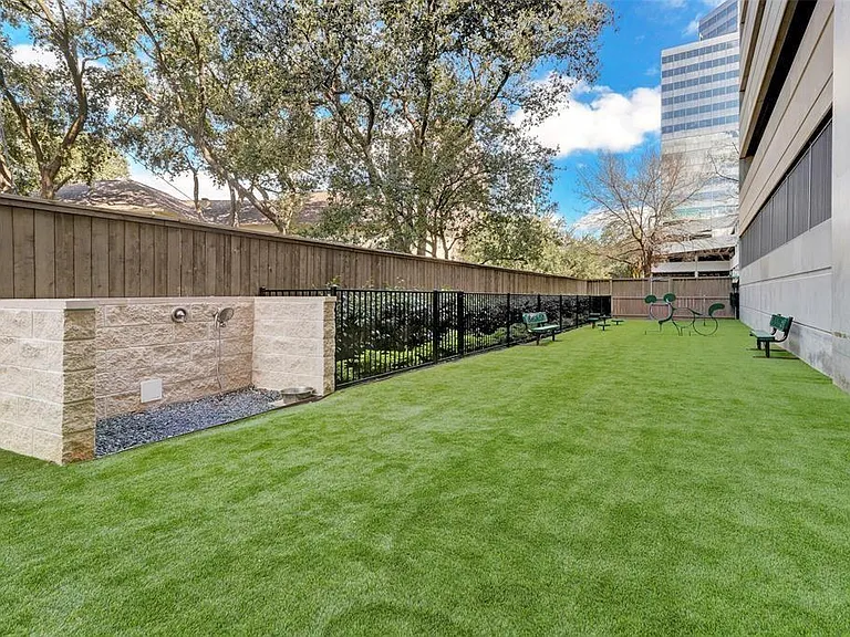1901 Post Oak Blvd #3503 — Photo 42