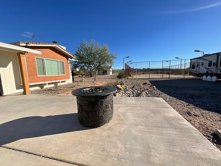 4350 El Camino Rd — Photo 43