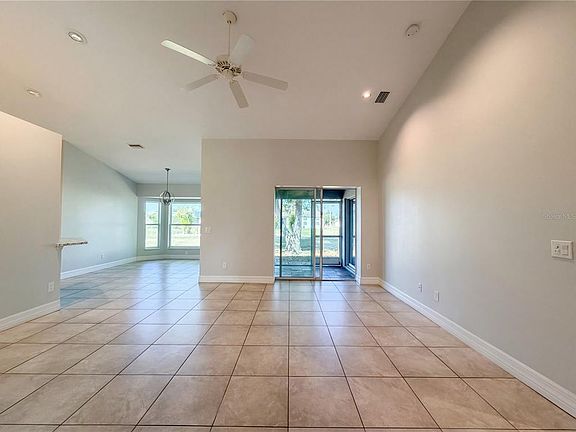3rd image of 405 San Ambrosio St
